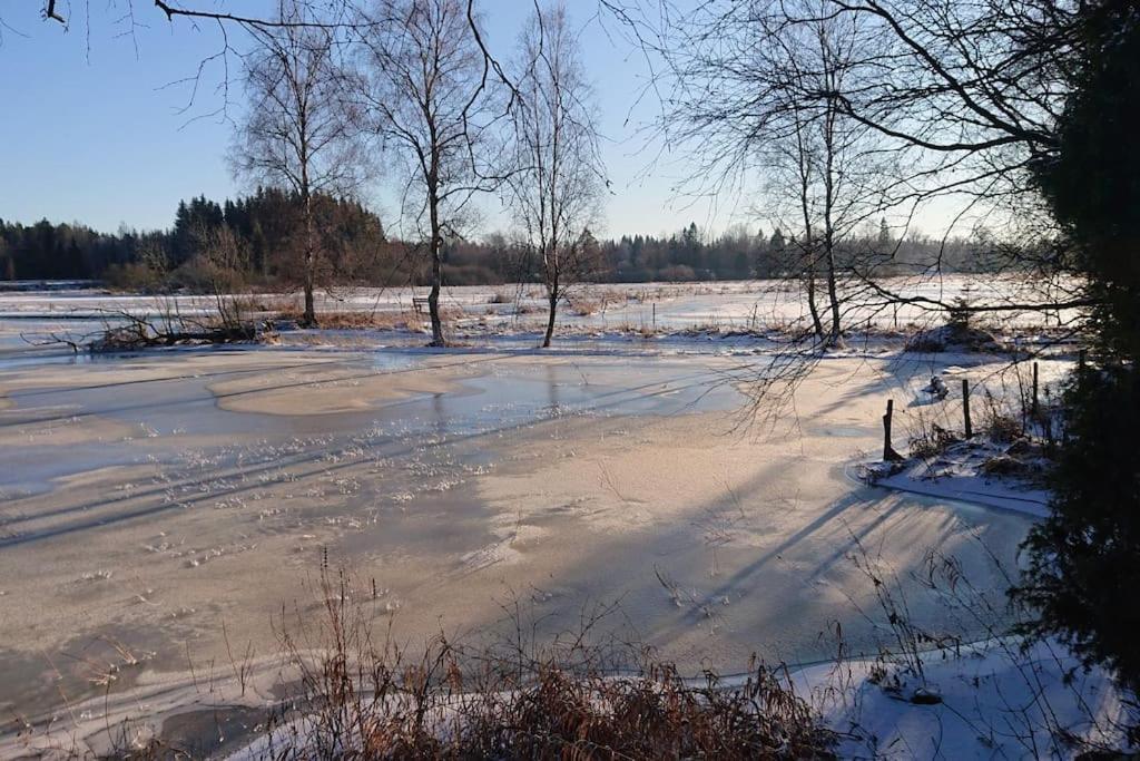 Stuga Vad Vatten Åsarp エクステリア 写真