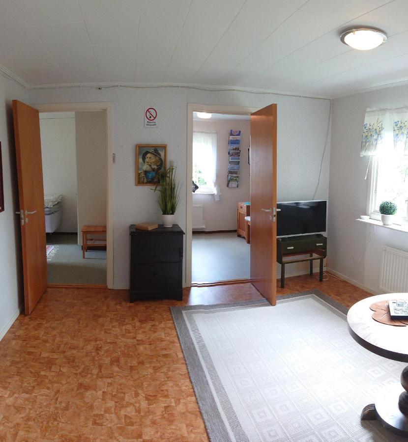 Stuga Vad Vatten Åsarp エクステリア 写真